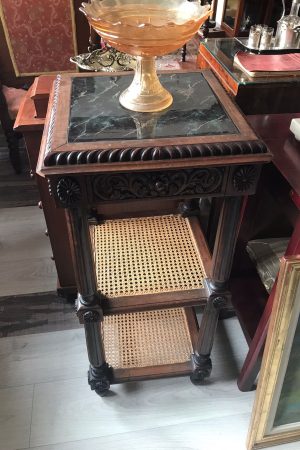 Masa sculptata tip piedestal, Franta inceput de sec 20 Stil Breton